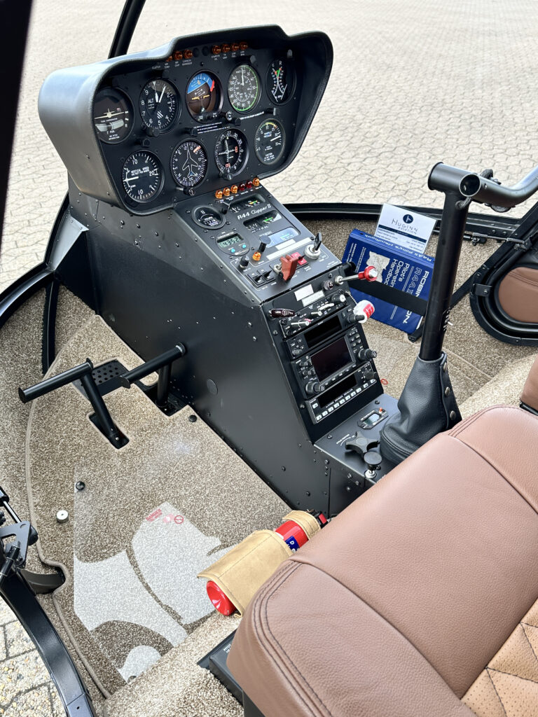Robinson R44 Clipper II
